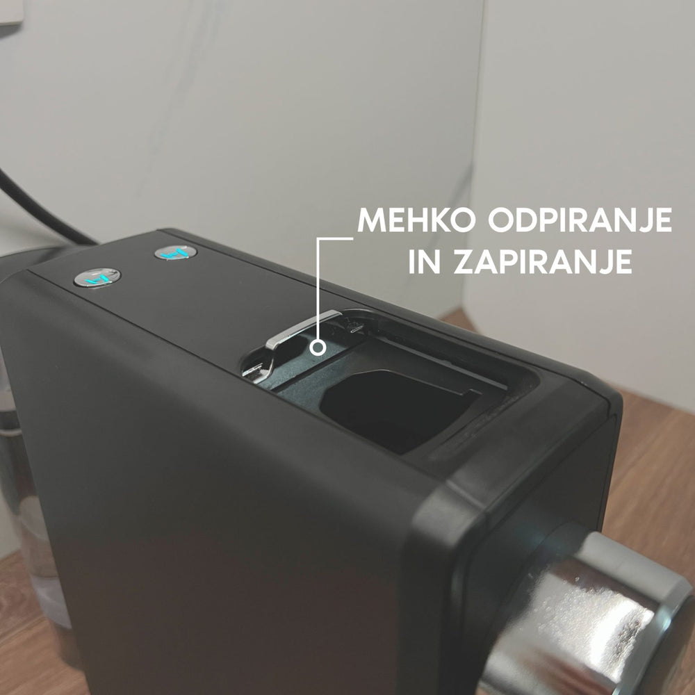 Kavni aparat na kapsule Compact