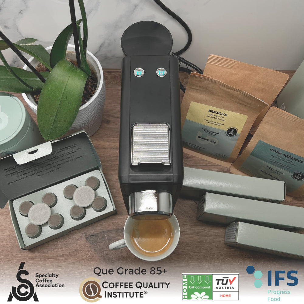 Kavni aparat na kapsule Compact